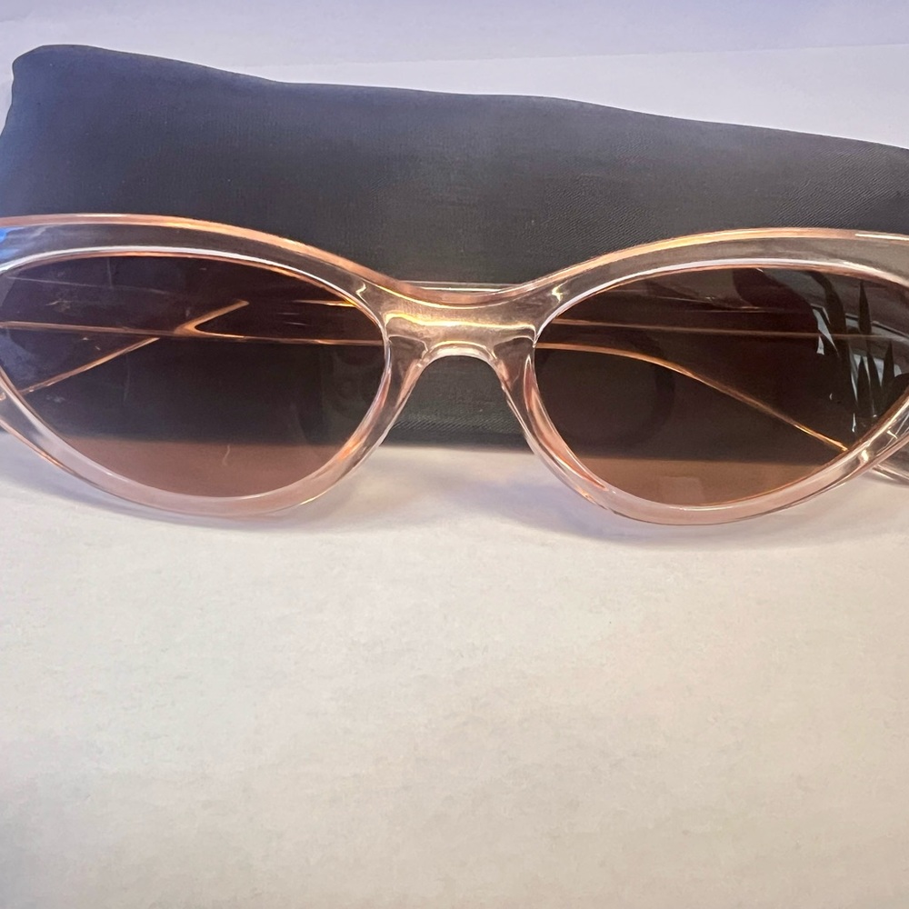 Cat Eye Fashion Sunglasses For Women - Picture 6 of 9